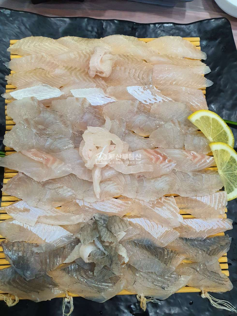 부산 연제구 연산동 연산역상권 1층 횟집, 해산물 추천 월세 매물번호 10522 사진 7