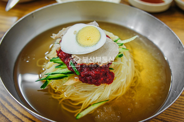 부산 동래구 명륜동 근린생활시설동 동래역, 최고요지, 유동인구많은곳, 음식점 추천 월세 매물번호 10943 사진 7