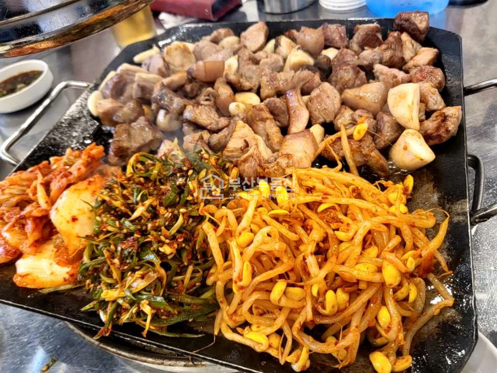 부산 연제구 연산동 연제오방맛길상권, 고깃집, 주점 추천 월세 매물번호 10601 사진 7