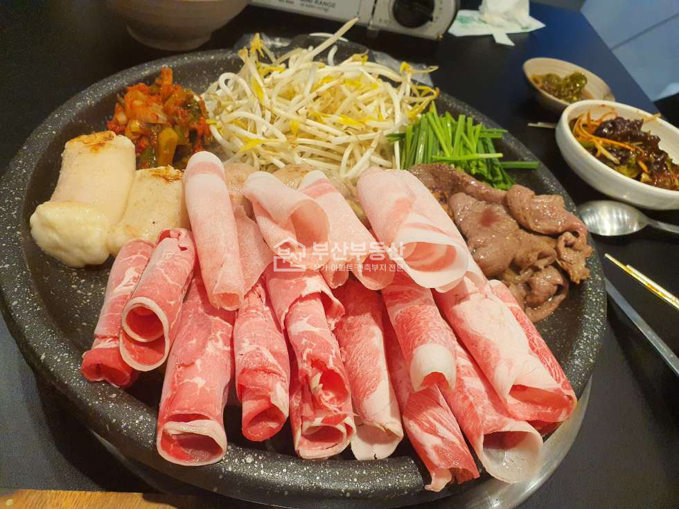 부산 부산진구 초읍동 부산어린이공원 입구상권, 등산복, 음식점 추천 월세 매물번호 10564 사진 2