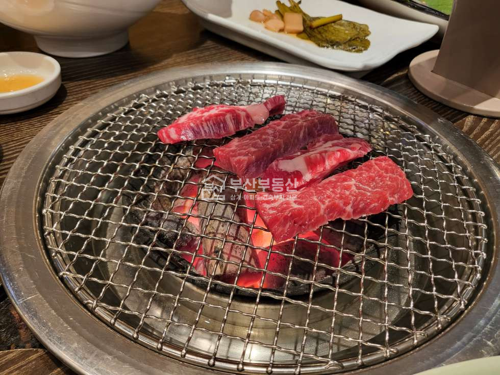 부산 연제구 연산동 시청소소길 ,부산시청골목상권, 고깃집 추천 월세 매물번호 10524 사진 4