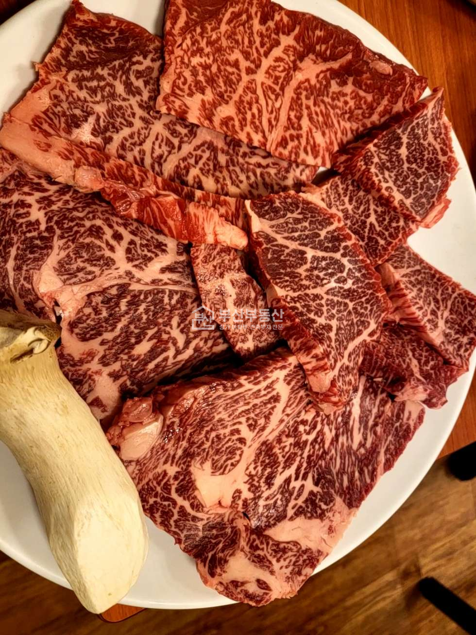 부산 연제구 연산동 부산시청상권, 시청소소길, 고깃집, 요리주점 추천 월세 매물번호 10808 사진 1